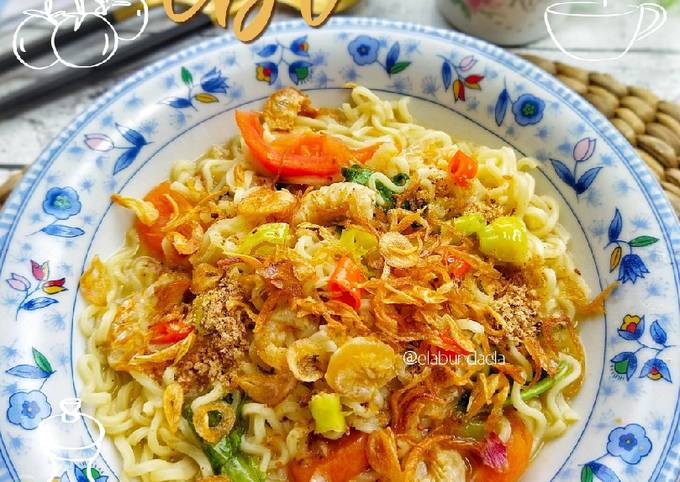 Wajib coba! Resep bikin Mie Instan Kuah Ebi  nikmat