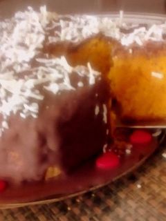 Una foto de Torta de Zanahoria decorado con Fondue de Chocolate