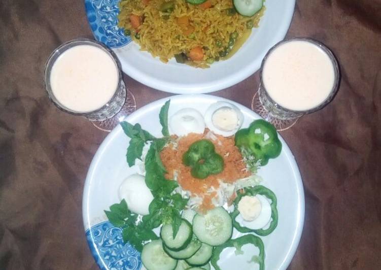 Fried rice with victoria chicken and salad