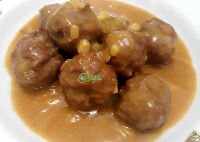 Bagaimana cara buat Bola-bola daging Saus gravy dijamin nikmat