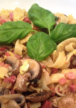 A picture of Tagliatelle Carbonara.
