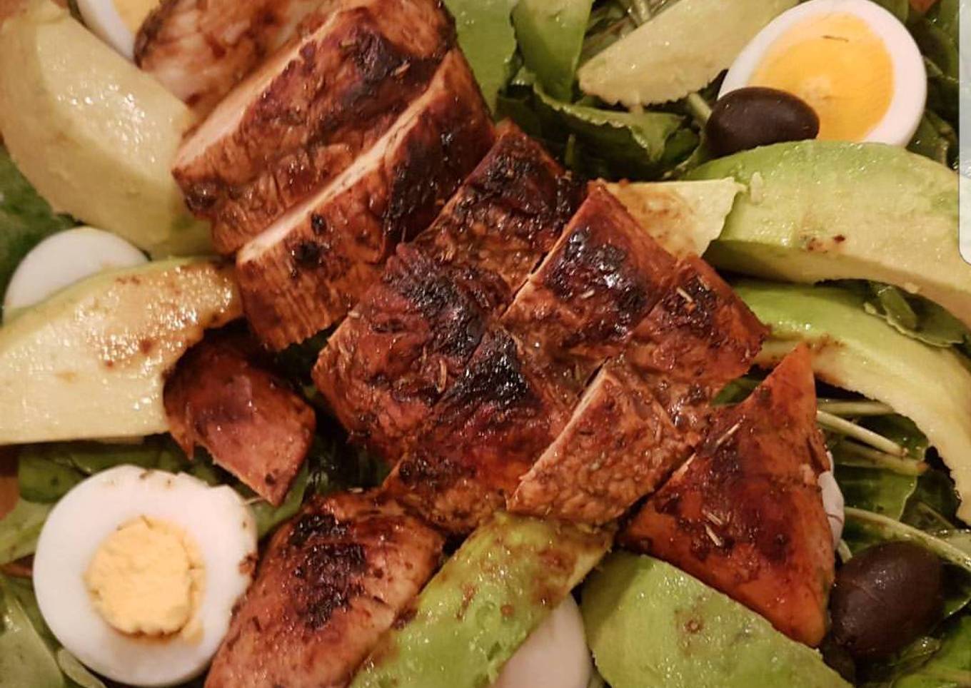 Grilled chicken breast in balsamic vinegar