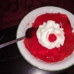A picture of Very tasty Jello.