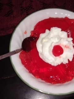 A picture of Very tasty Jello.