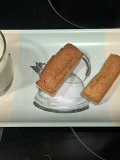 Una foto de Horchata y magdalenas de chufa sin lactosa