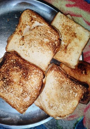 आलू के सैंडविच (aloo ke sandwich recipe in Hindi) रेसिपी मुख्य फोटो