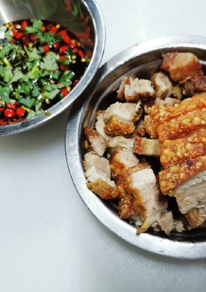 รูปของ หมูกรอบหม้อทอดไร้น้ำมัน
