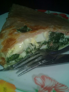 Una foto de Tarta de acelga, huevos, queso y paleta o jamón