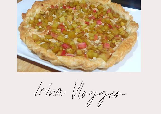 🥧  Delicious and very easy to make homemade rhubarb pie ☕ YUMMY