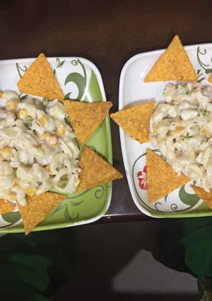 A picture of Macaroni pasta with Nachos.