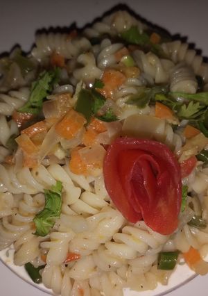 A picture of Yummy mayonnaise pasta.