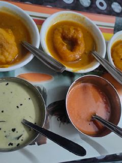 मेदू वडा (medu vada recipe in Hindi) रेसिपी मुख्य फोटो