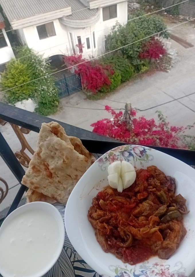 عکسی از دستور بادمجان گوجه‌فرنگی فوری
