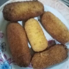 A picture of Alo chicken cutless.