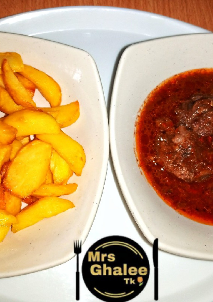 A picture of Chips with ram meat pp soup.