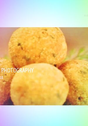 A picture of Cooked Dal Fritters.