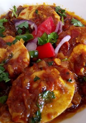 A picture of Egg Curry.