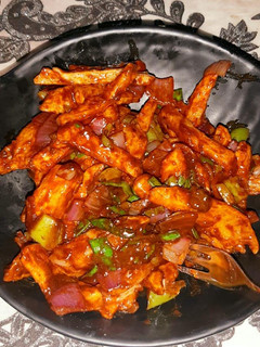 चिली पोटैटो (chilli potato recipe in Hindi) रेसिपी मुख्य फोटो