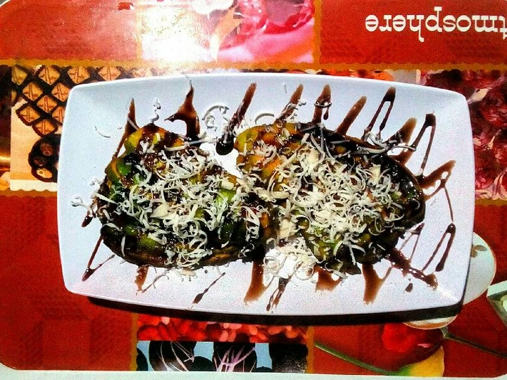 Cara Sederhana Menyiapkan Resep  Pisang goreng hijau keju wijen yang Enak, Enak Banget