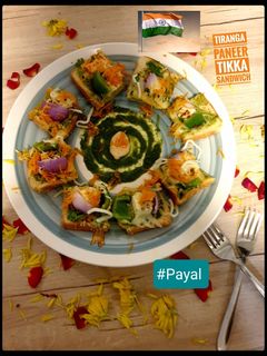 तिरंगा पनीर टिक्का ओपन सैंडविच (tiranga paneer tikka open sandwich recipe in Hindi) रेसिपी मुख्य फोटो
