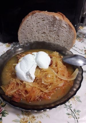 Húsos káposzta füstölt kolbásszal recept fotója