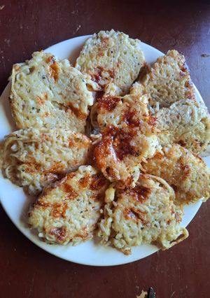 Una foto de Croquetas de Arroz y Fideos😋