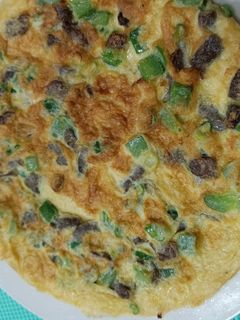 Foto resep Omelet a.k.a telur dadar 😅