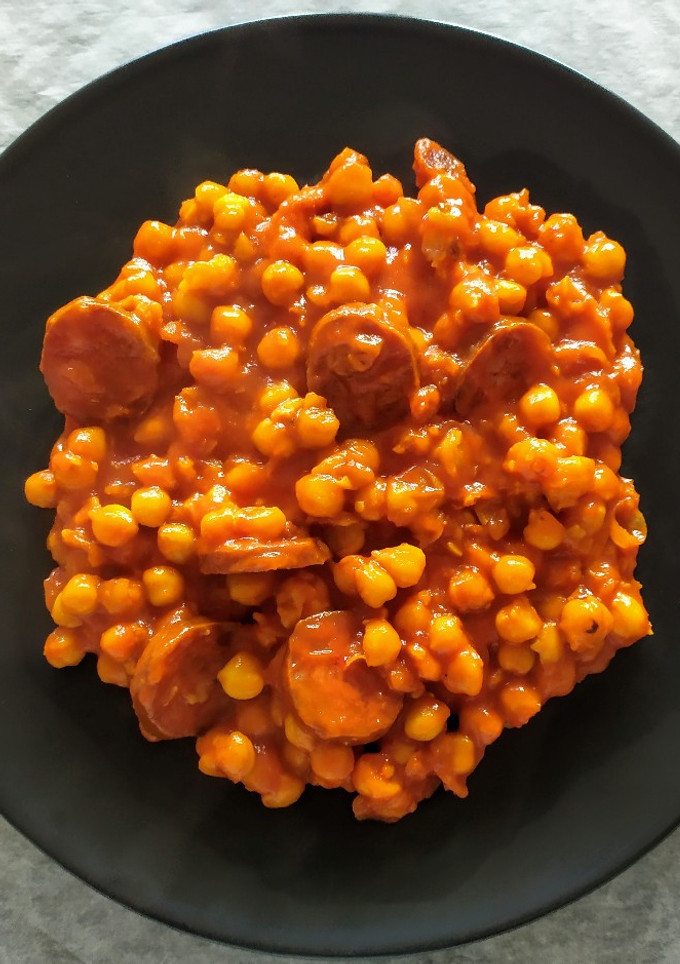 Una foto de Garbanzos al infierno