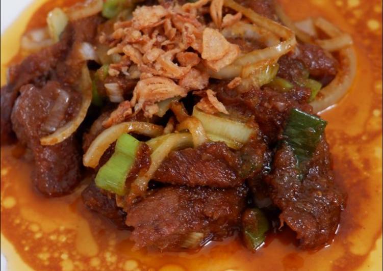 Krengsengan Daging Sapi