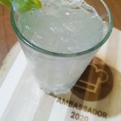 A picture of 🍋 lemonade.