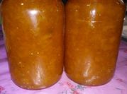 Una foto de mermelada papaya