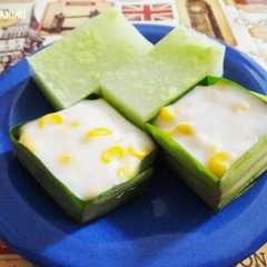 A picture of Kue talam takir pandan jagung (kue tako).
