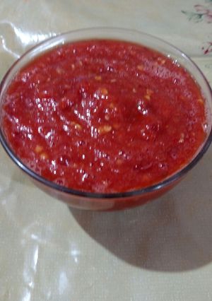 A picture of Timatr ki chutney.