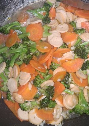 Foto resep Tumis brokoli wortel