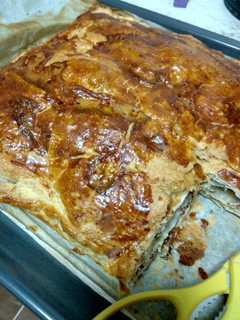 Una foto de Empanada de cecina y queso de cabra