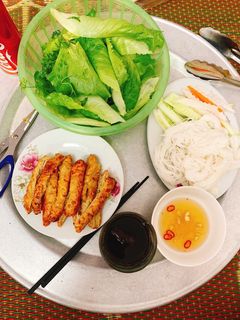 Hình của món Nem lụi.