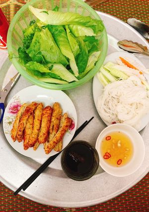 Hình của món Nem lụi.