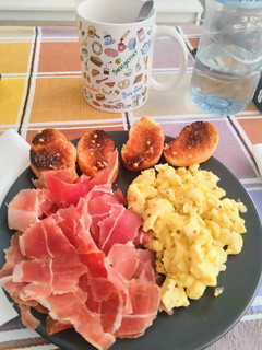 Foto principal de Huevos revueltos con jamón