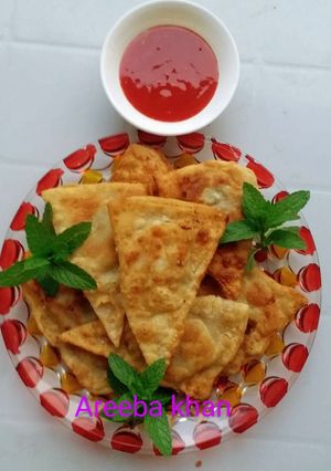 A picture of Homemade Aloo Samosa.