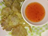 เห็ดนางฟ้าทอดกรอบ (Crispy Fried Oyster Mushrooms)