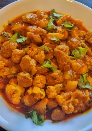 A picture of Soya Chunks and Cauliflower Masala (High protein, nutritious).