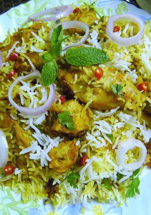 A picture of Handi Chicken Dum Biryani.