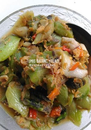 Foto resep Tumis Batang Keladi (Lompong)