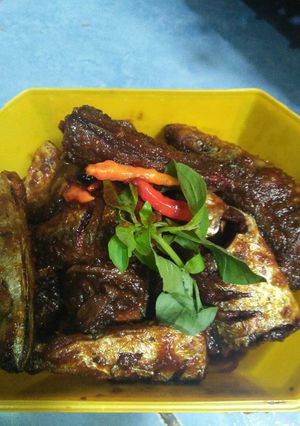 Foto resep Ikan Goreng Tumis Asam😋