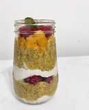 Desayuno Saludable: Parfait de Mango con Chía y Yogur de Coco