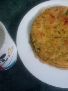 મેથીની ભાજી વાળા થેપલા (Methi Bhaji Thepla Recipe In Gujarati) રેસીપી મુખ્ય ફોટો