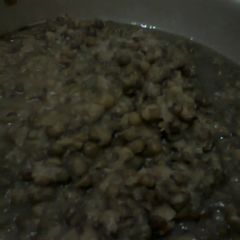 A picture of Boiled green grams.