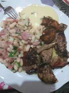 Una foto de Conill amb mongetes