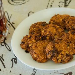 A picture of Parippu vada/Dal vada.