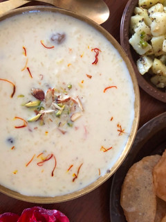 ચોખાની ખીર (Rice Kheer Recipe In Gujarati) રેસીપી મુખ્ય ફોટો